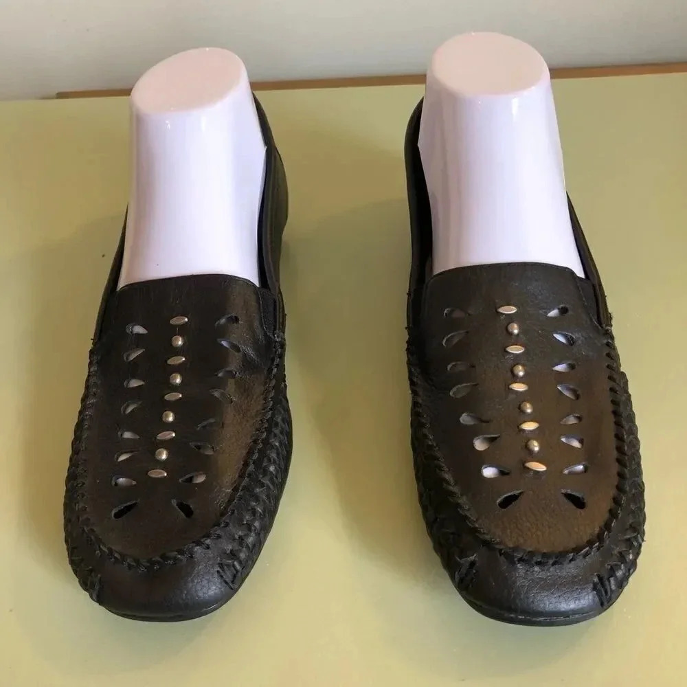𝅺Comfort view‎ black leather moccasins size 8